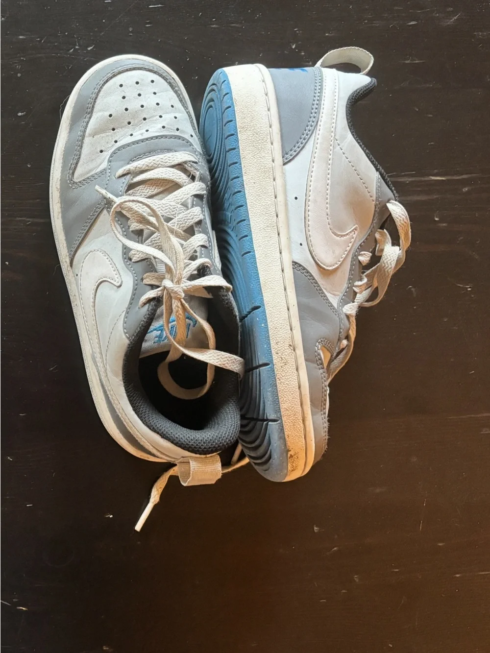 Nike Kids Low-Top Sneakers in White and Light Blue
